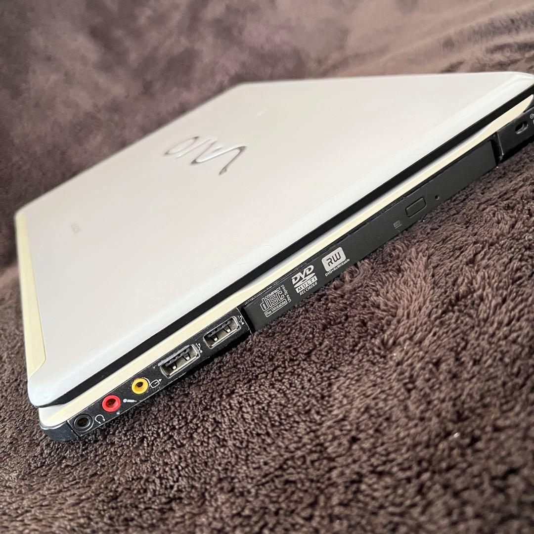 VAIO ノートパソコン 14インチ シルバー