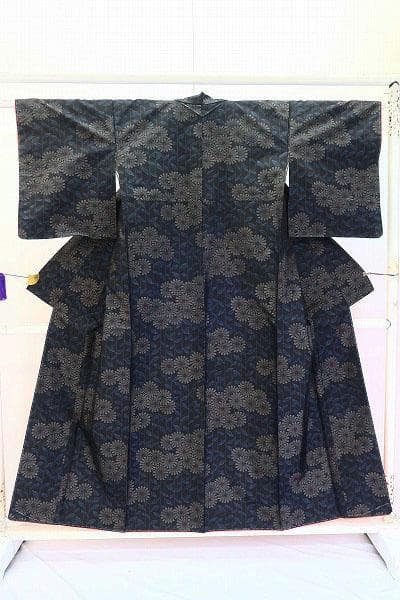 未使用品 本場大島紬 紬 アンサンブル ネイビー 枝花 身丈153.0cm 正絹