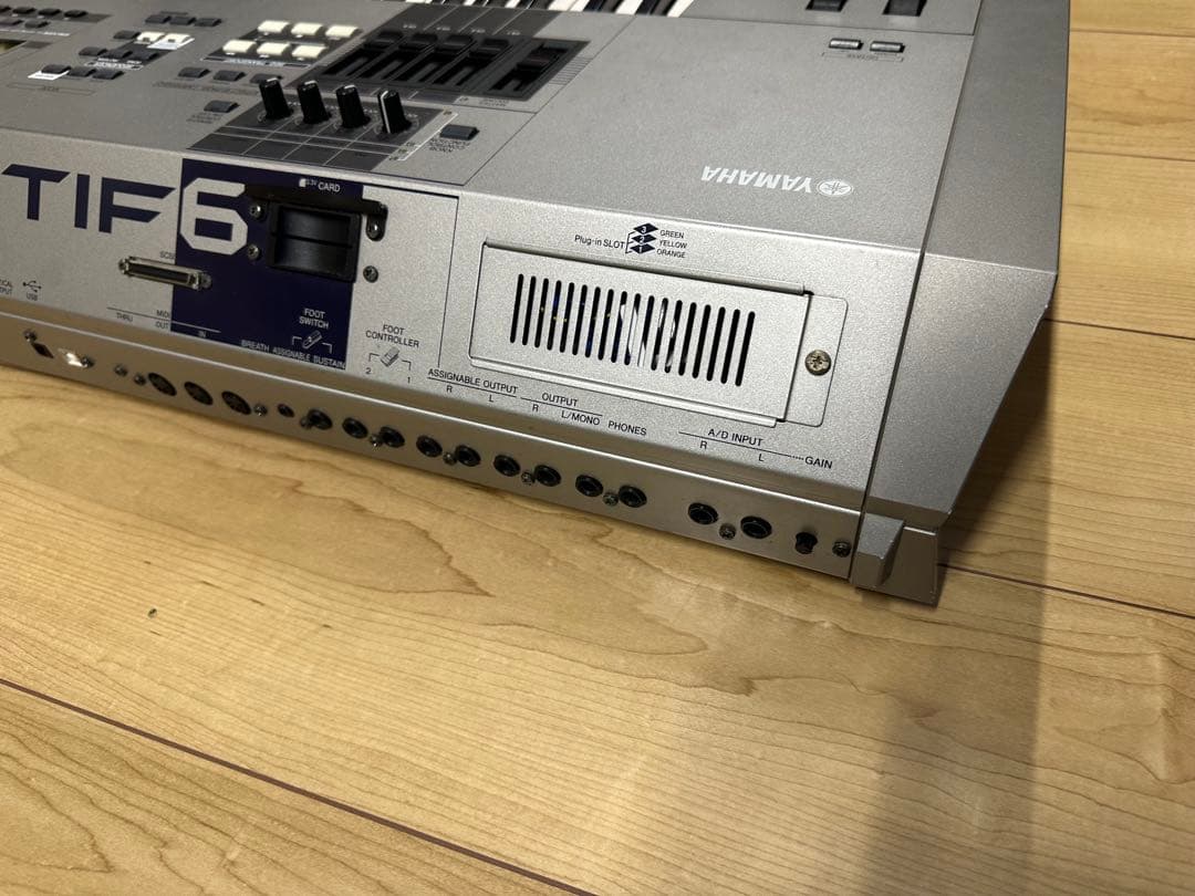 YAMAHA MOTIF 6 シンセサイザー