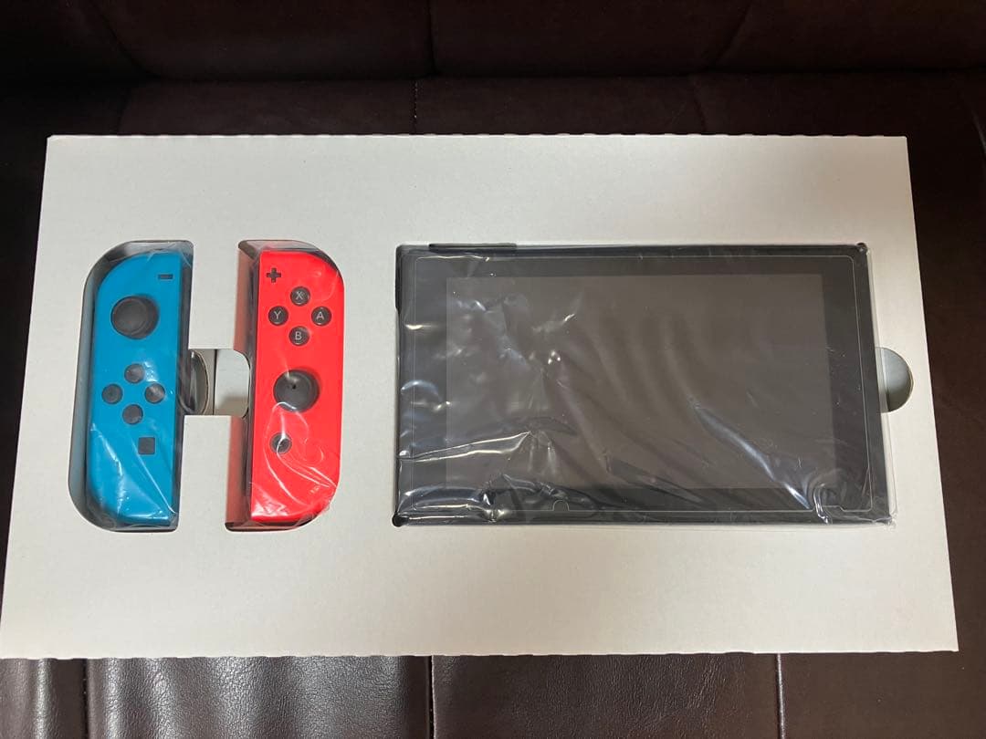 Nintendo Switch初期型ネオンブルー×ネオンレッド、ホリパッド付き