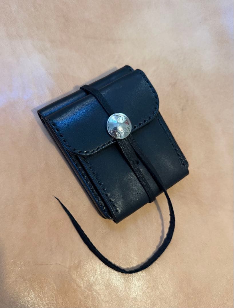 t*i様 ビルフォールドバタフライウォレット　サドルレザー ビーズカラーオーダー