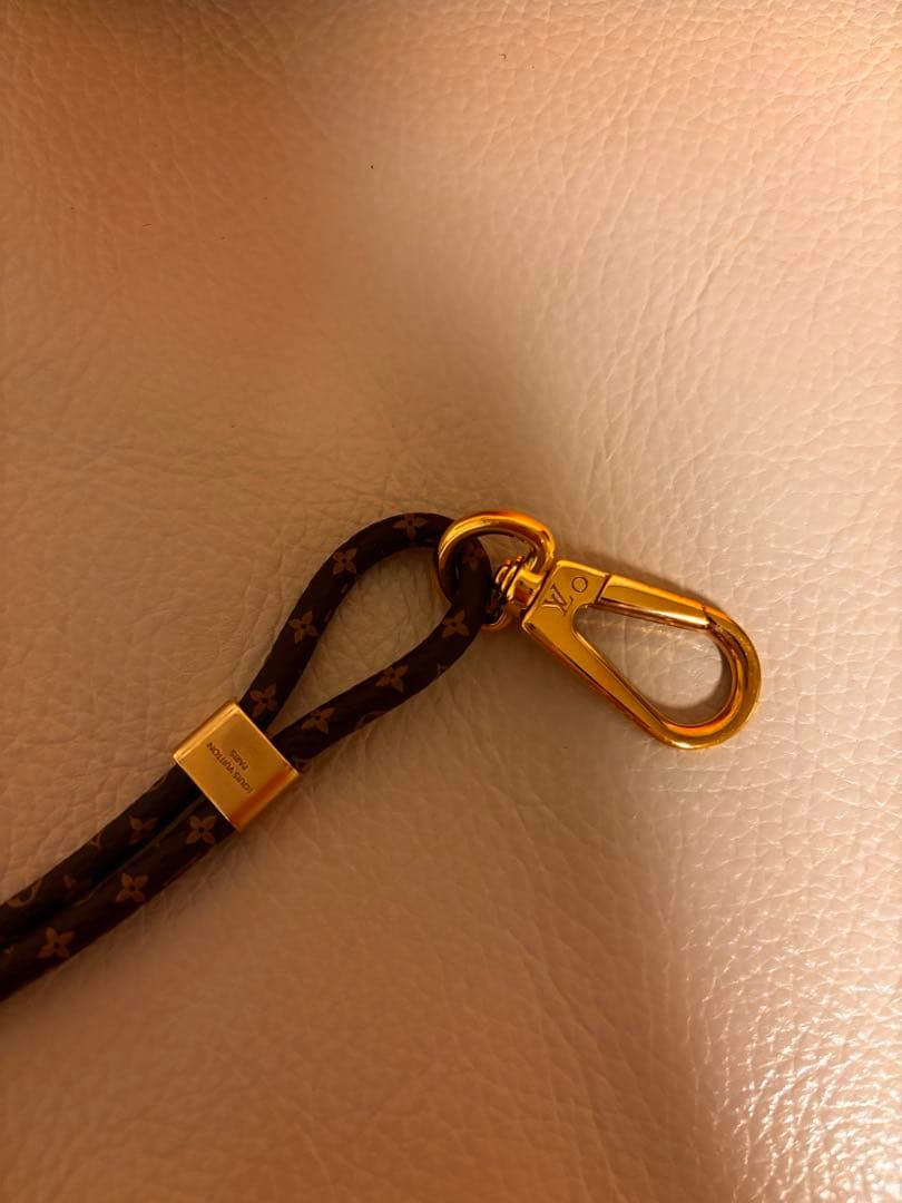 Louis Vuitton★フォンホルダー・ルイーズ★スマホケース