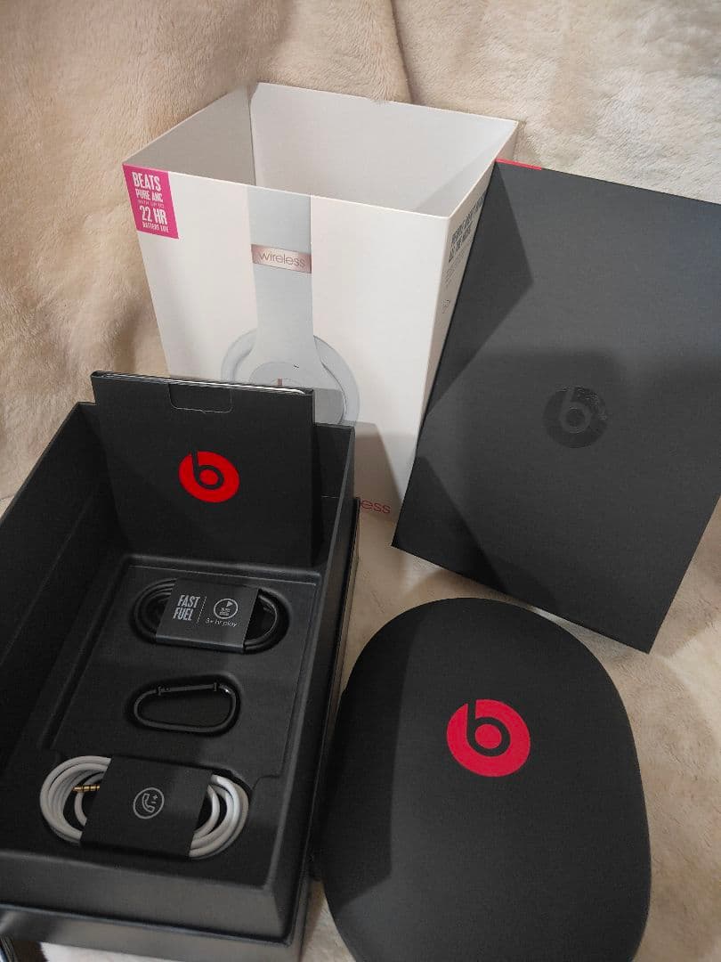 ア*ー様 未使用　Beats Studio3 Wireless ホワイト