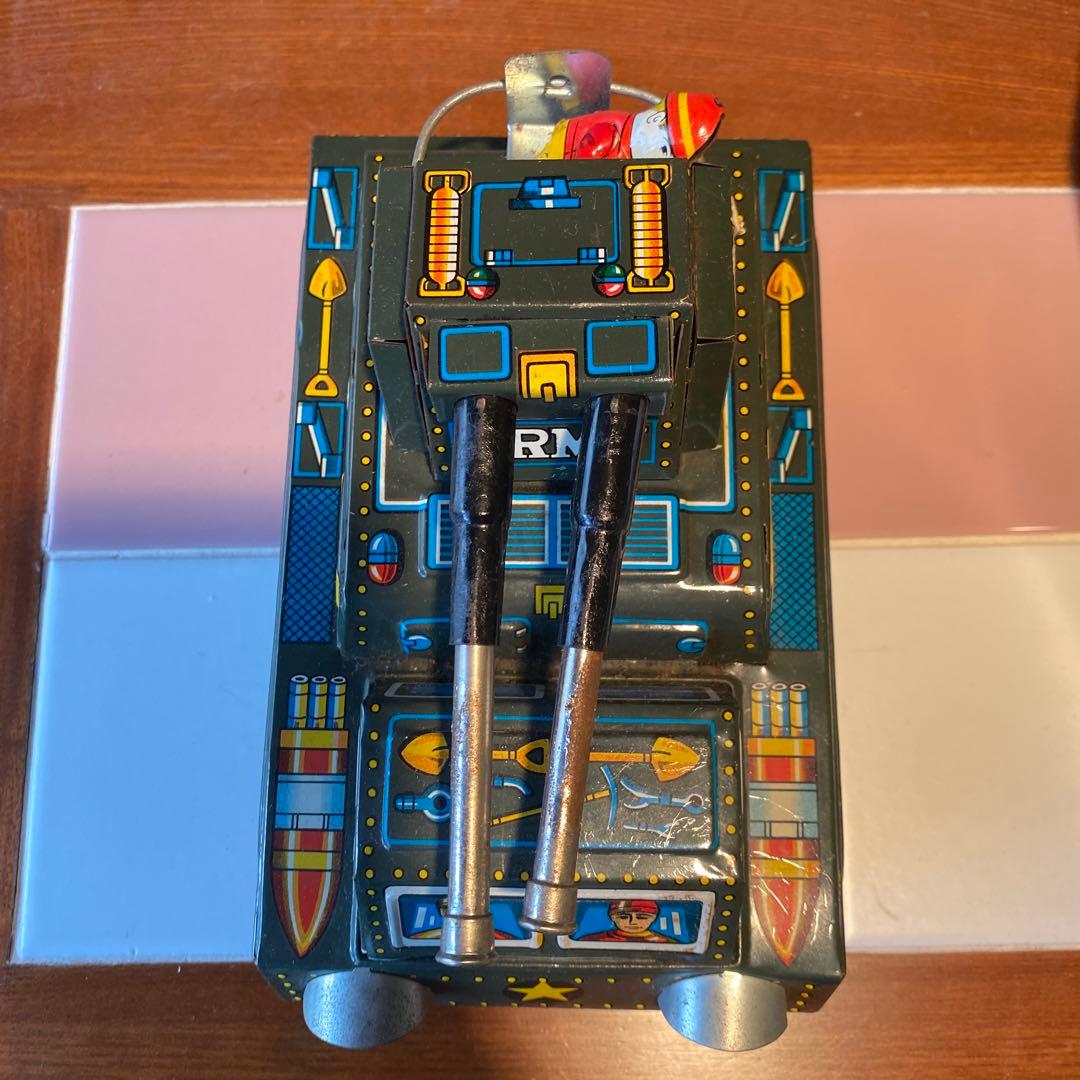 アーマードカー ゼンマイ式 おもちゃ