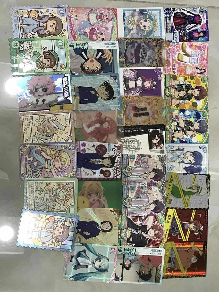 アイカツ カード 缶バッジ 大量 まとめ売り