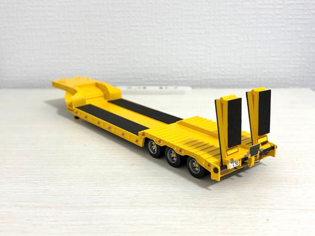 Dodge　1/50 3軸低床トレーラー自動あゆみ付　重機 建機