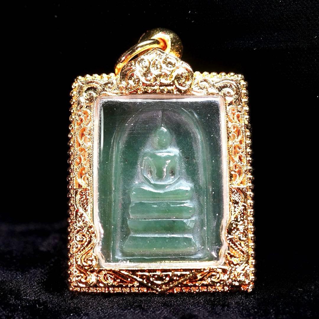 カナダ産翡翠ソムデット　翡翠の父『ルアンポーウィリアン師』　プラクルアン　自信