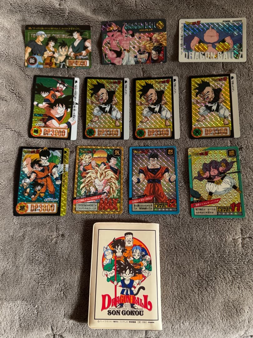 新品、未使用　極美品　ドラゴンボールカード 11枚セット カードケース付き
