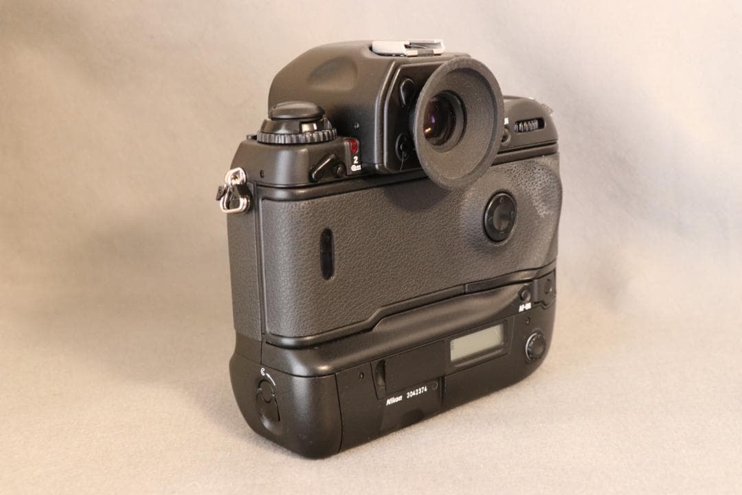 Nikon F5 一眼レフカメラ