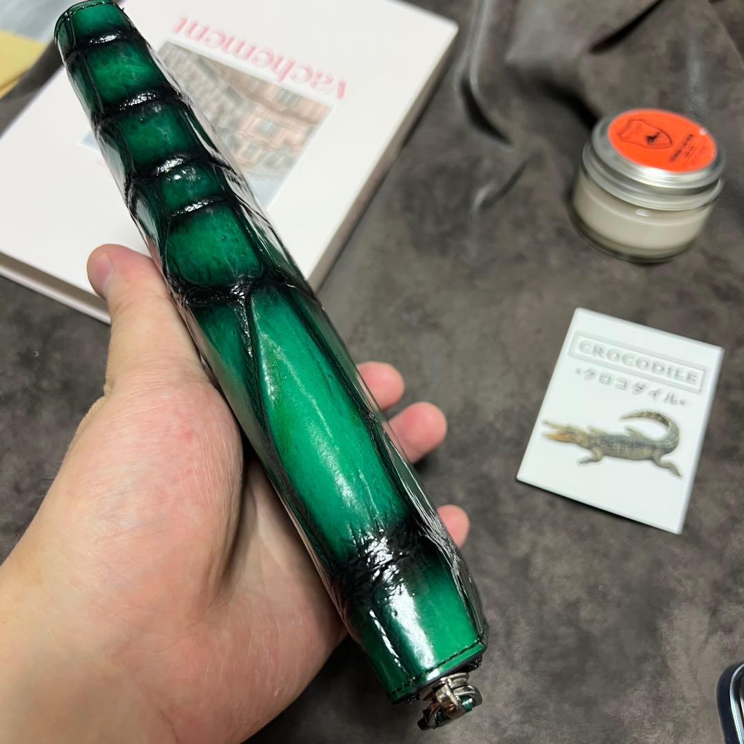 実物一枚革　クロコダイル　ラウンドファスナー 本革　手染め手作り　長財布　人気