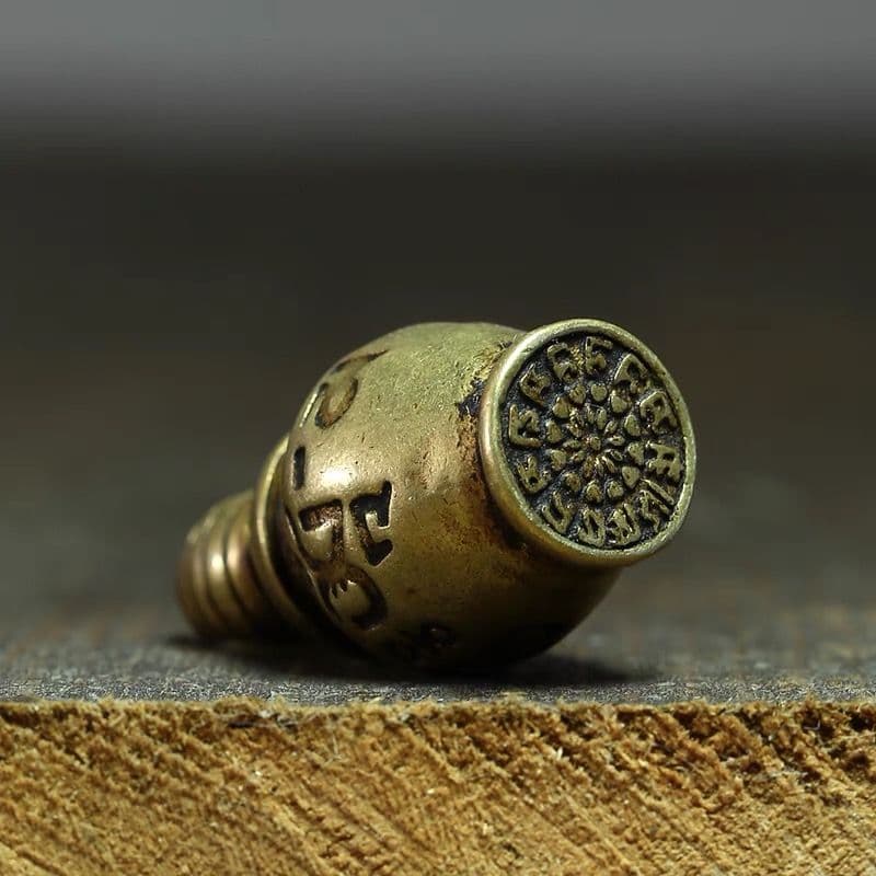 古玩銅器宝瓶箇性仏系純銅六字真言仏舎利塔ガ烏箱掛飾ペンダント