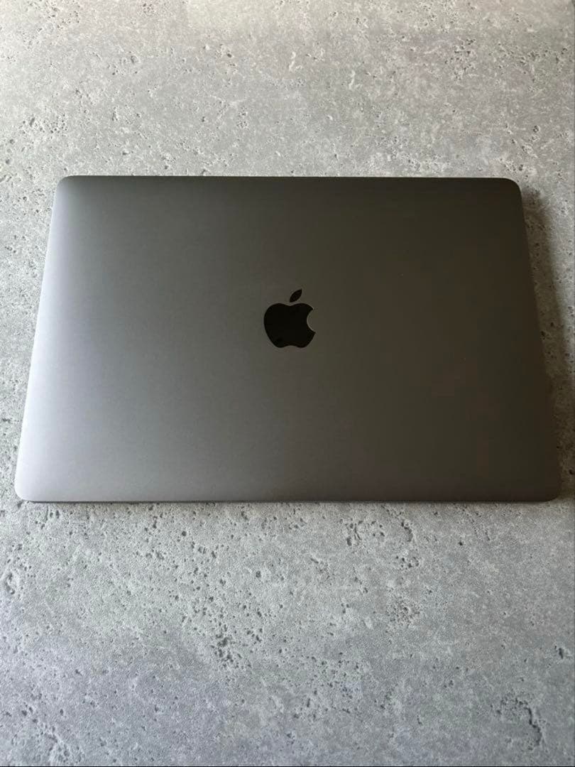 MacBookAir13インチUS配列(メモリ8GB,SSD512GB)