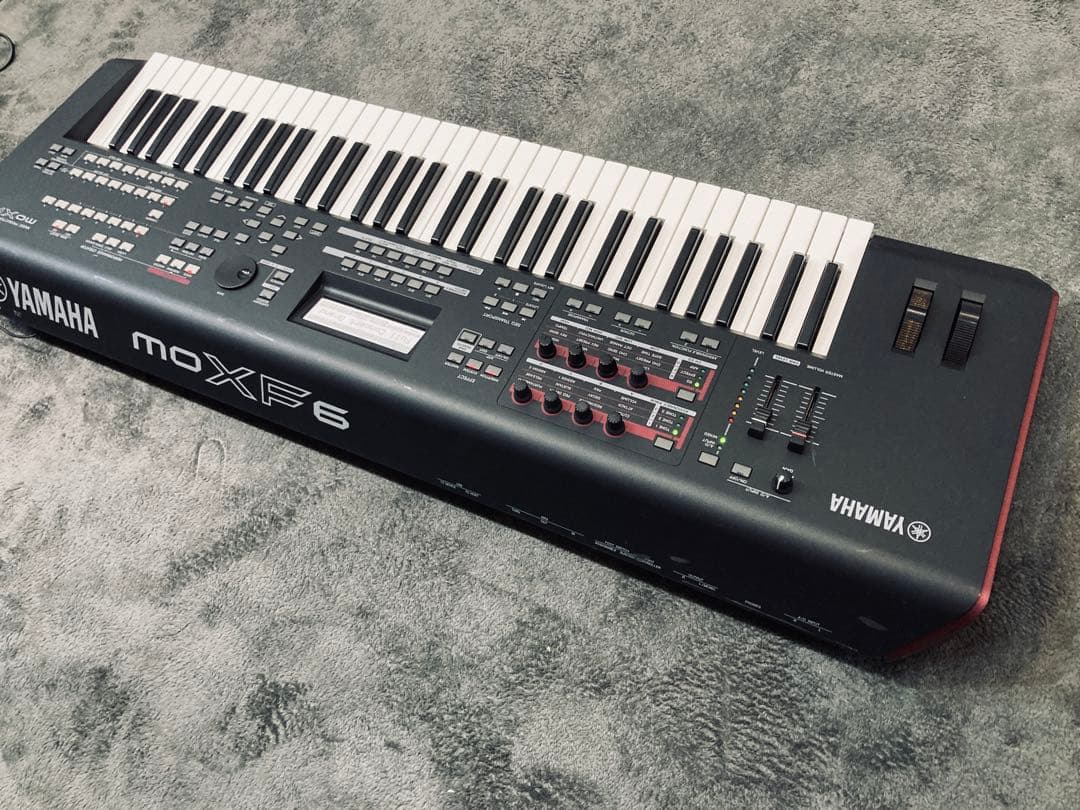 YAMAHA シンセサイザー MOXF6