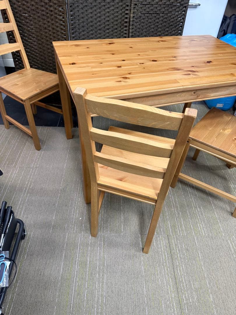 【洗浄消毒作業済】IKEA ダイニングテーブル　チェア3脚　ヨックモック
