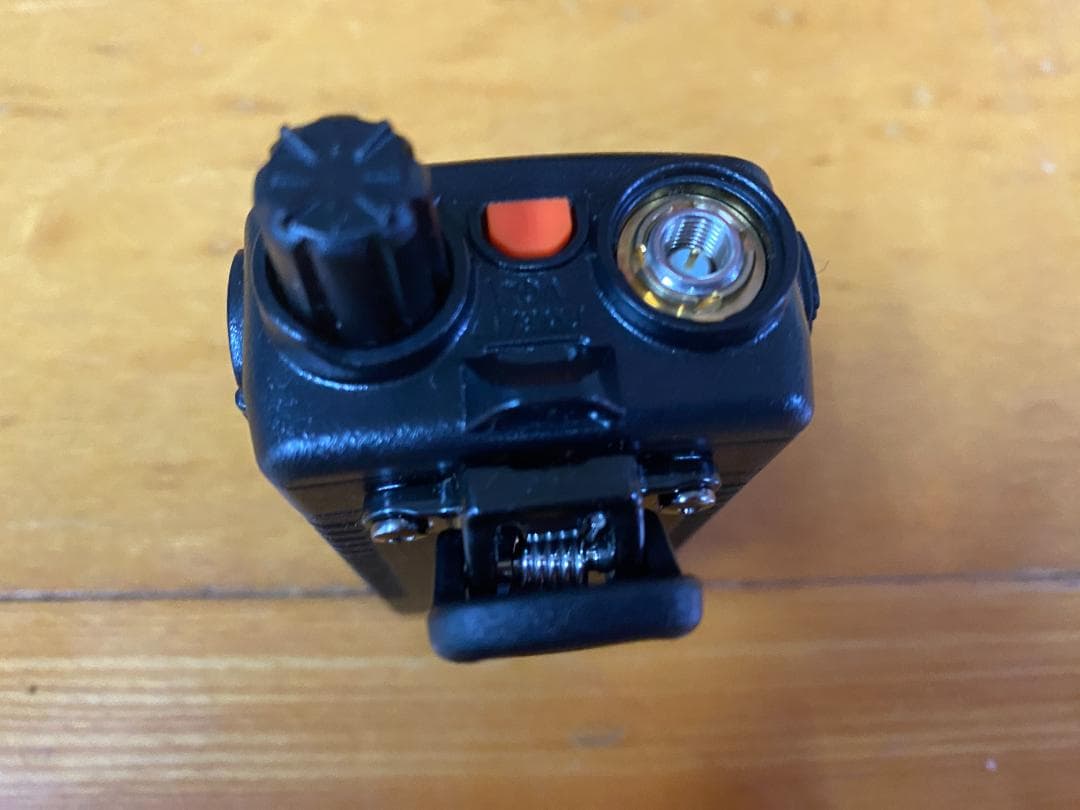 【Ｄ】YAESU FT-65 トランシーバー