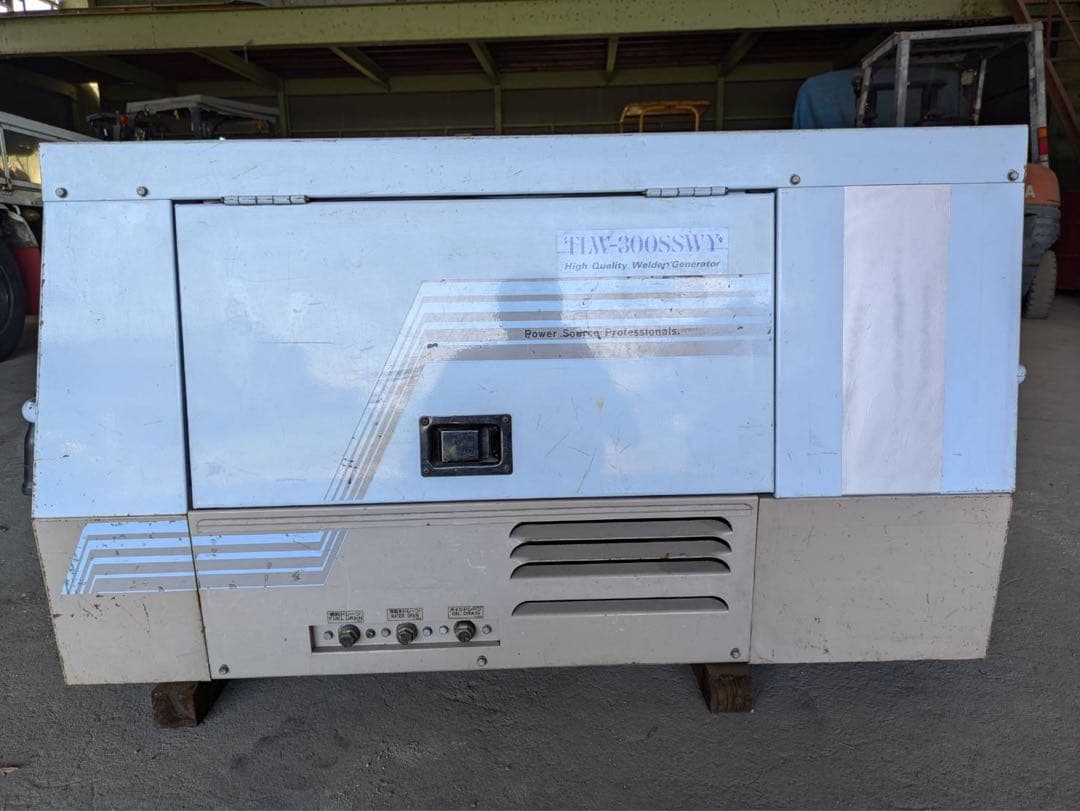 Denyo TLW-300SSWY 溶接発電機