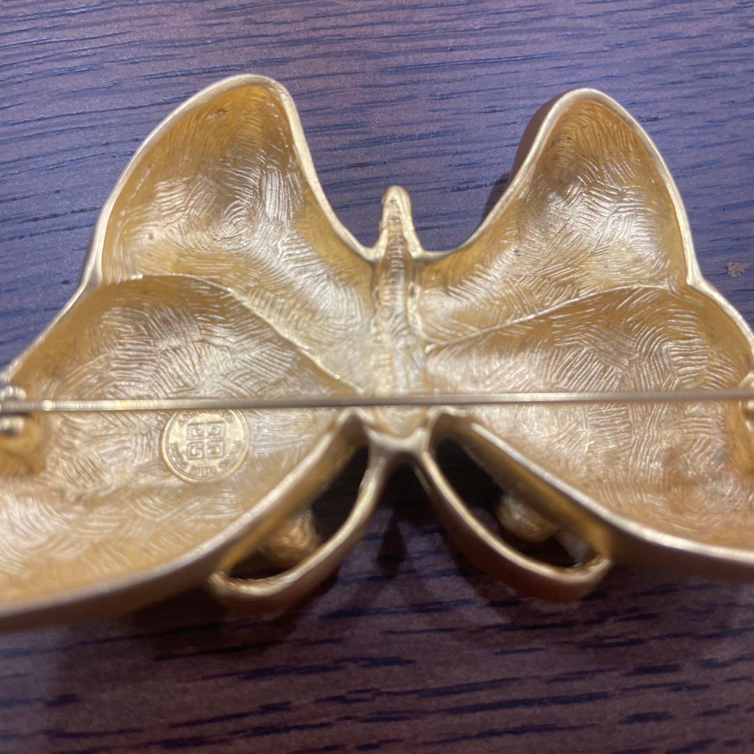 ジバンシー GIVENCHY ブローチ バタフライ　レディース　蝶々