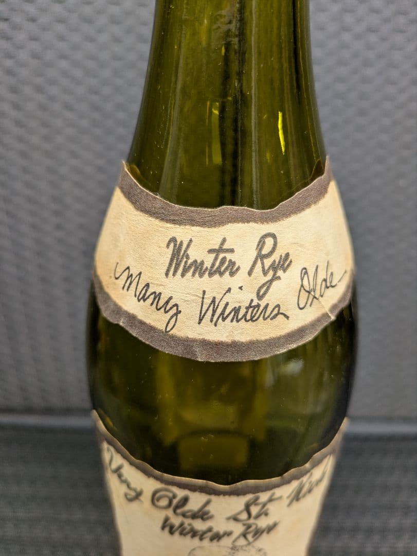 Very Olde St. Nick Winter Rye 空き瓶（未洗浄）