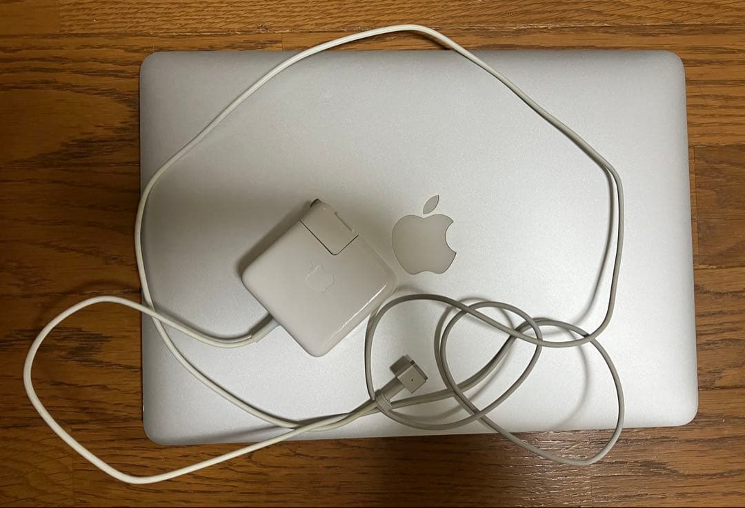 MacBook Air 充電器付き 日本語配列