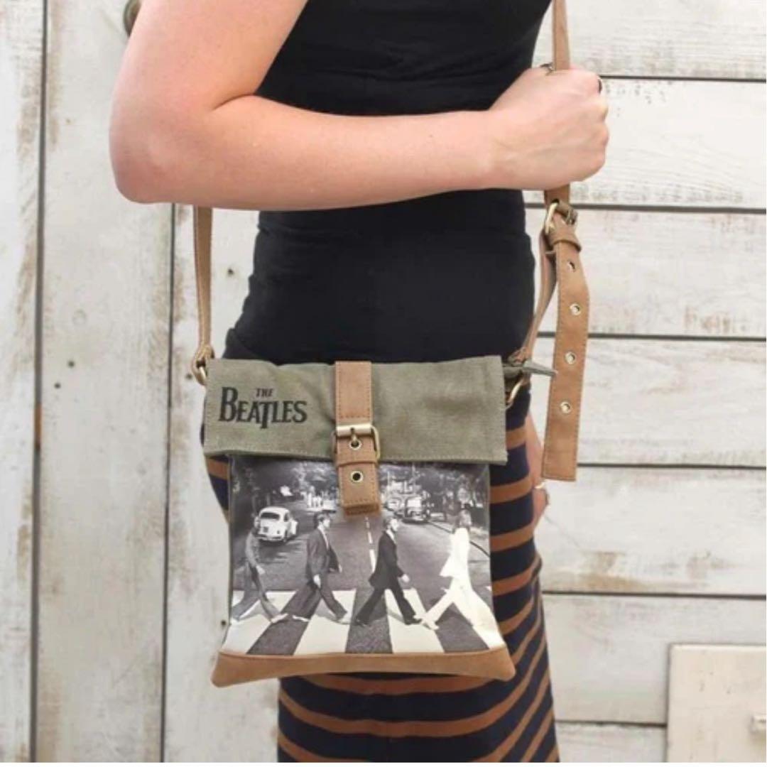 THE BEATLES ビートルズ (来日 60周年 ) サコッシュ