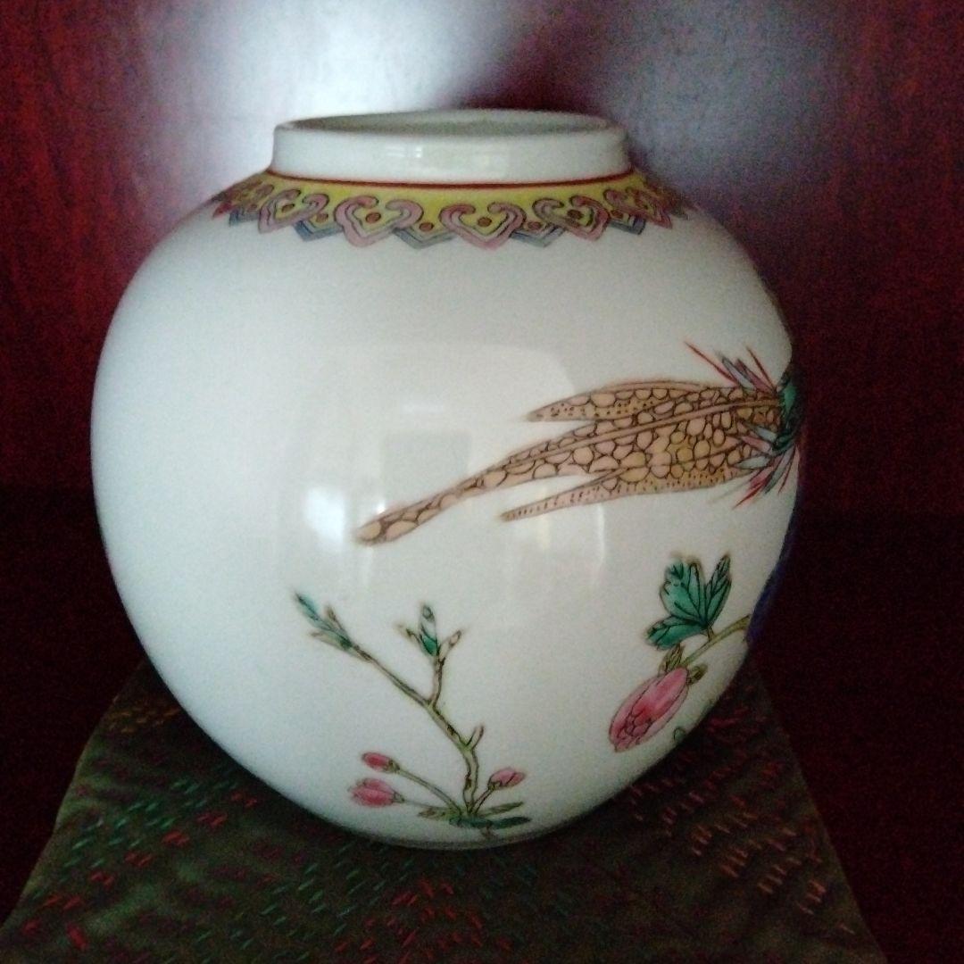 旧蔵した中国骨董陶芸景徳鎮国営301特製倣古最高級彩絵丸形花瓶手工精製花瓶　在銘