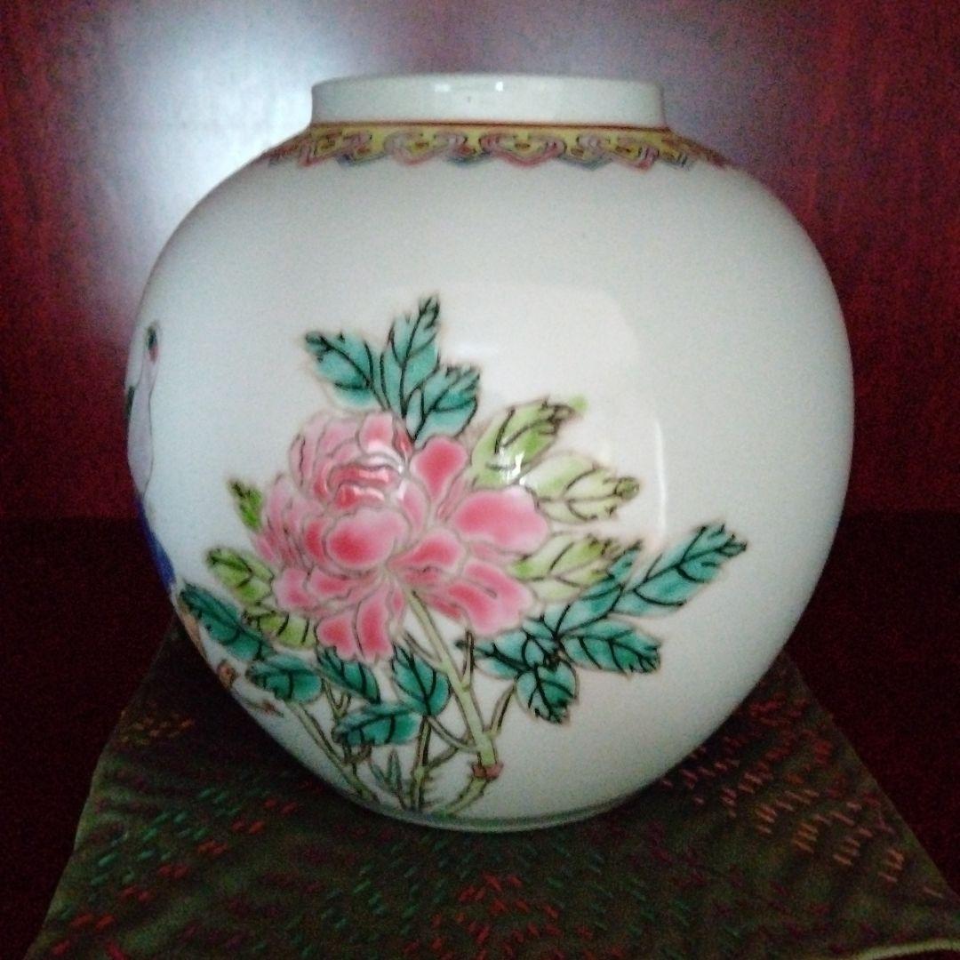 旧蔵した中国骨董陶芸景徳鎮国営301特製倣古最高級彩絵丸形花瓶手工精製花瓶　在銘