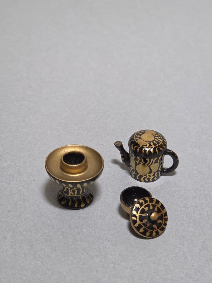 古い小さな小さな雛道具　化粧道具　十三揃