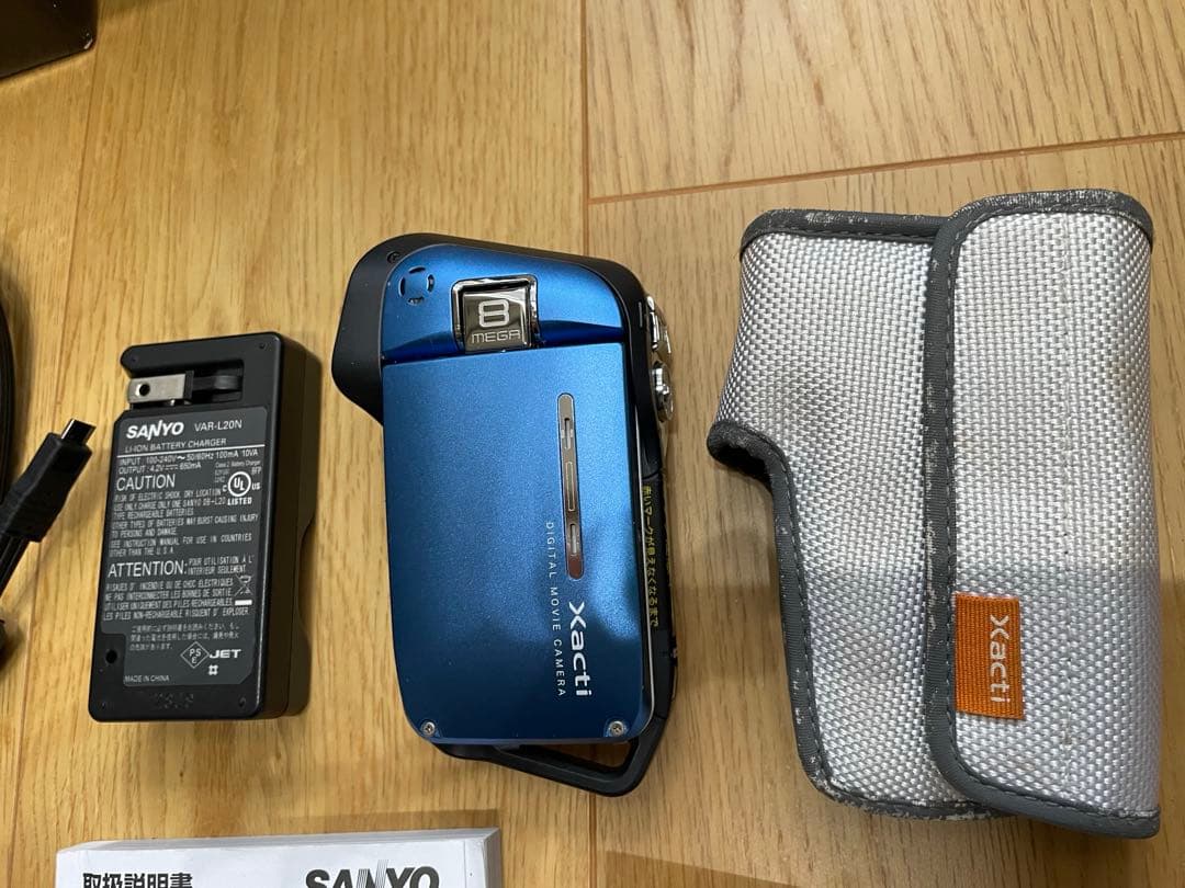 Xacti CA8（箱•説明書•全て付き）