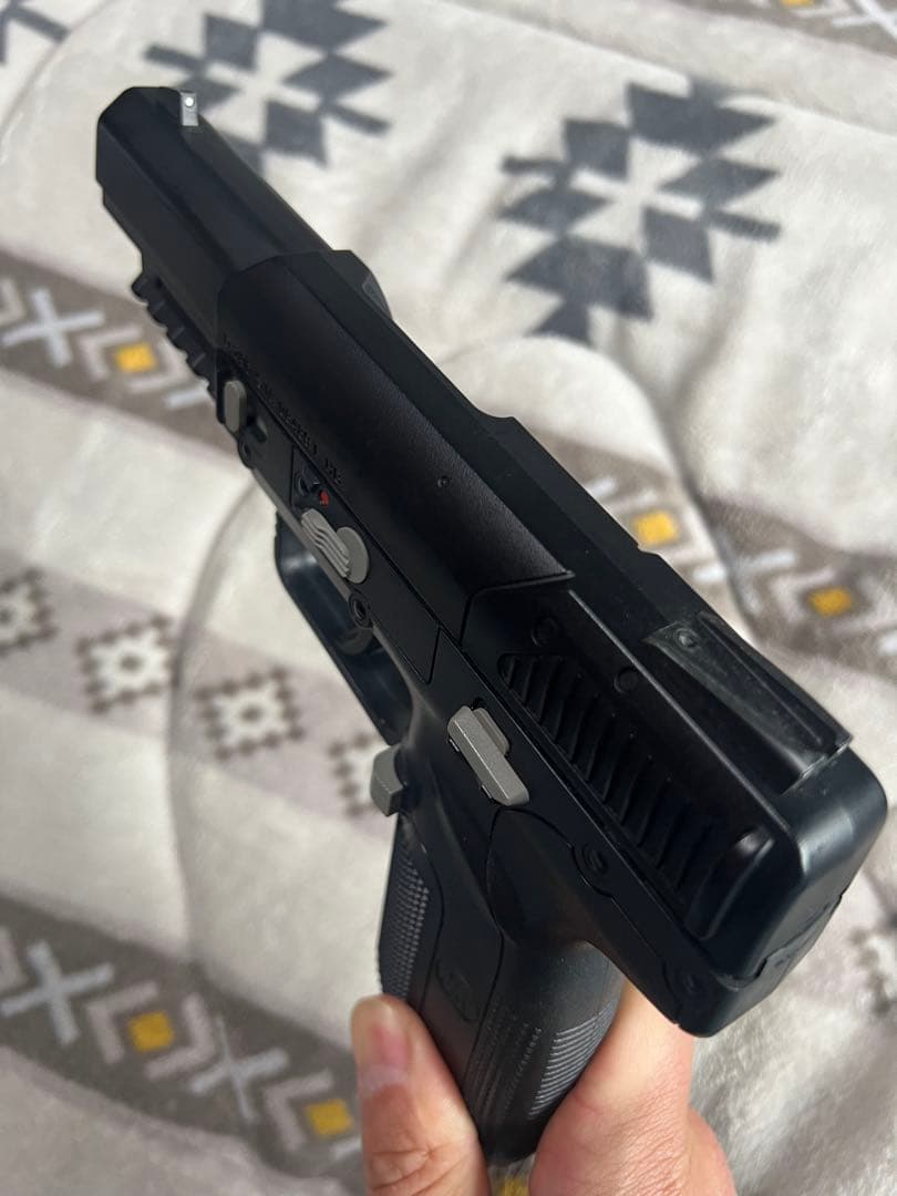 東京マルイ　FN5-7 ファイブセブン　ブラックモデル ガスガン