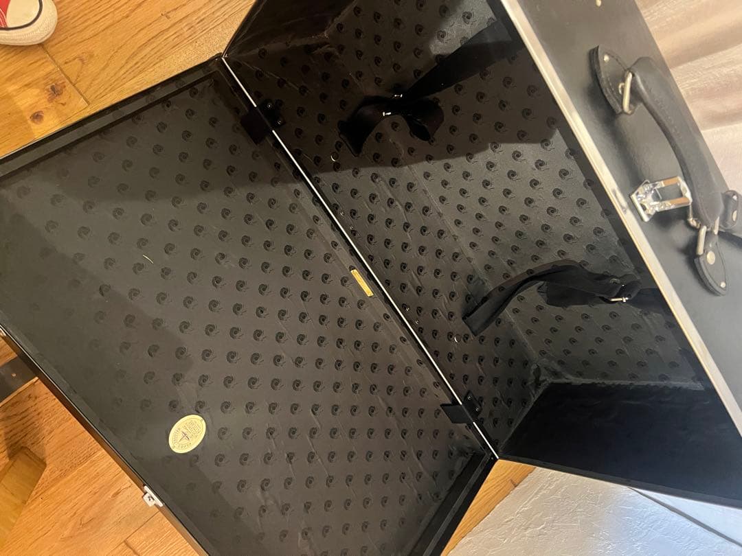 【5月15日まで限定価格】グローブトロッター　007モデル（限定生産数モデル）