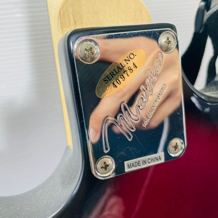 MAVIUS メビウス　エレキギター