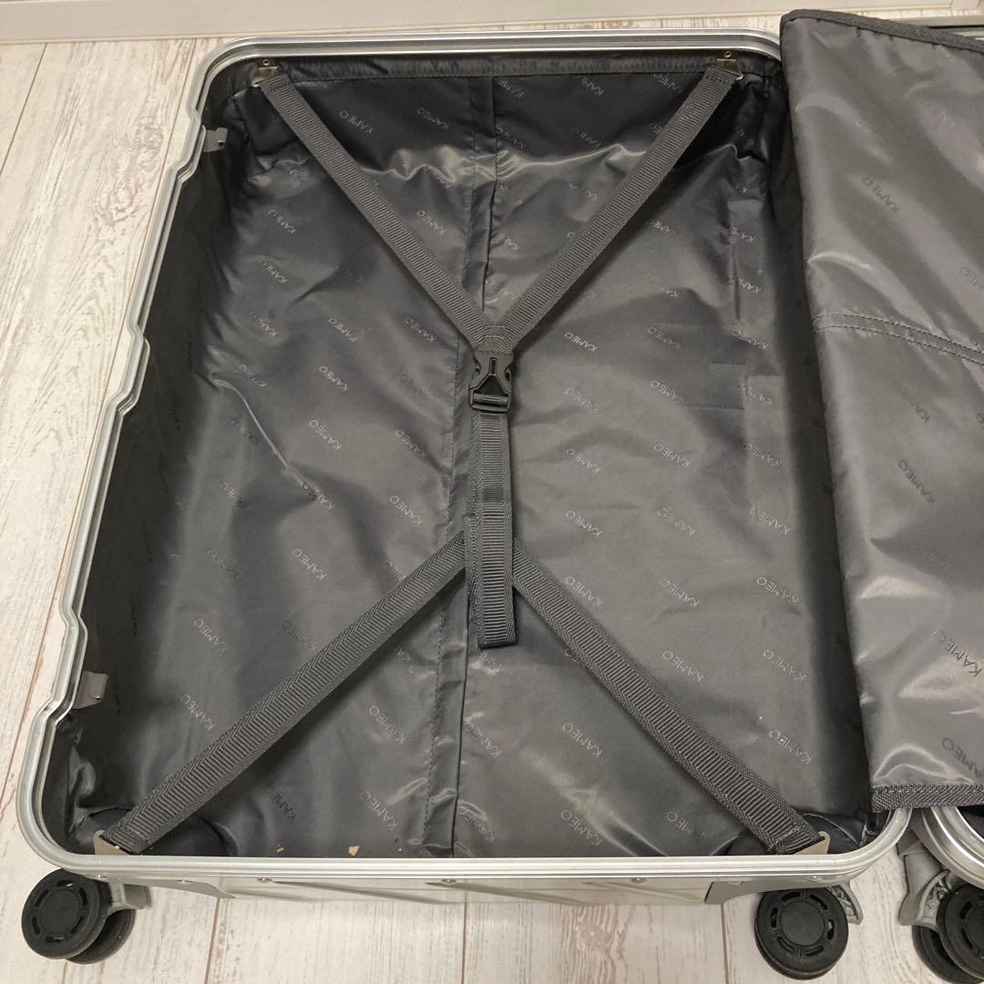 定価6.4万円 中型Mサイズ シルバー　高級スーツケース　中古品