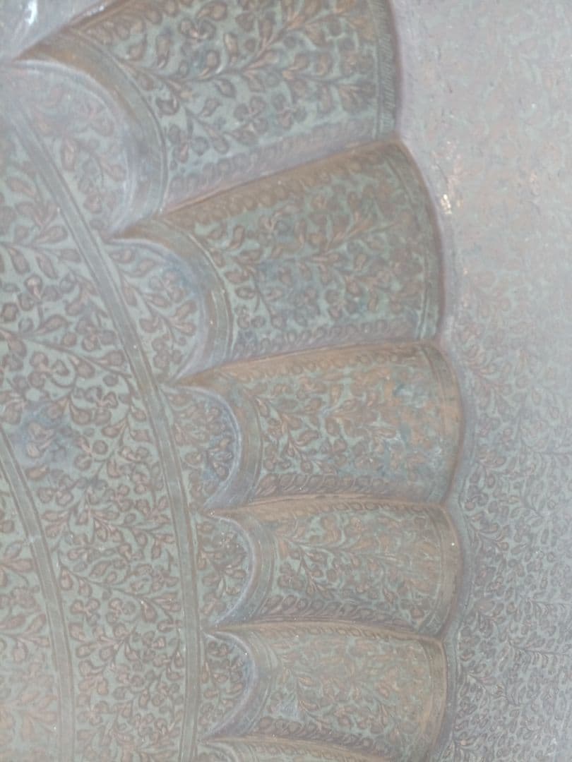 アンティーク大きな金属製プレート　直径約120cm