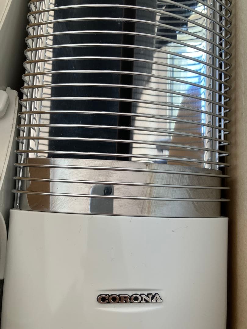 コロナ　コアヒートスリム　赤外線電気ストーブ　ホワイト