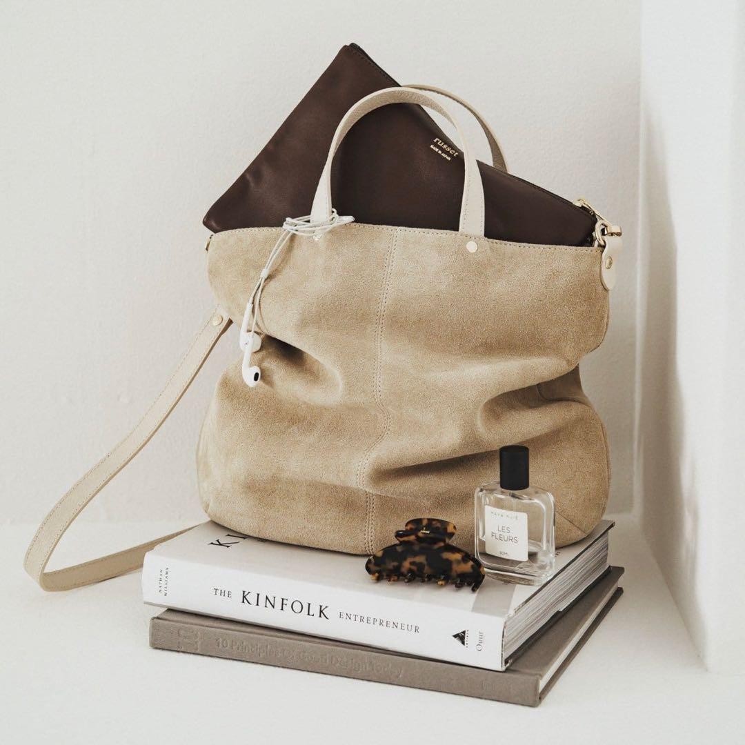 【新品未使用】russet ベージュ　本革スエードトートバッグ