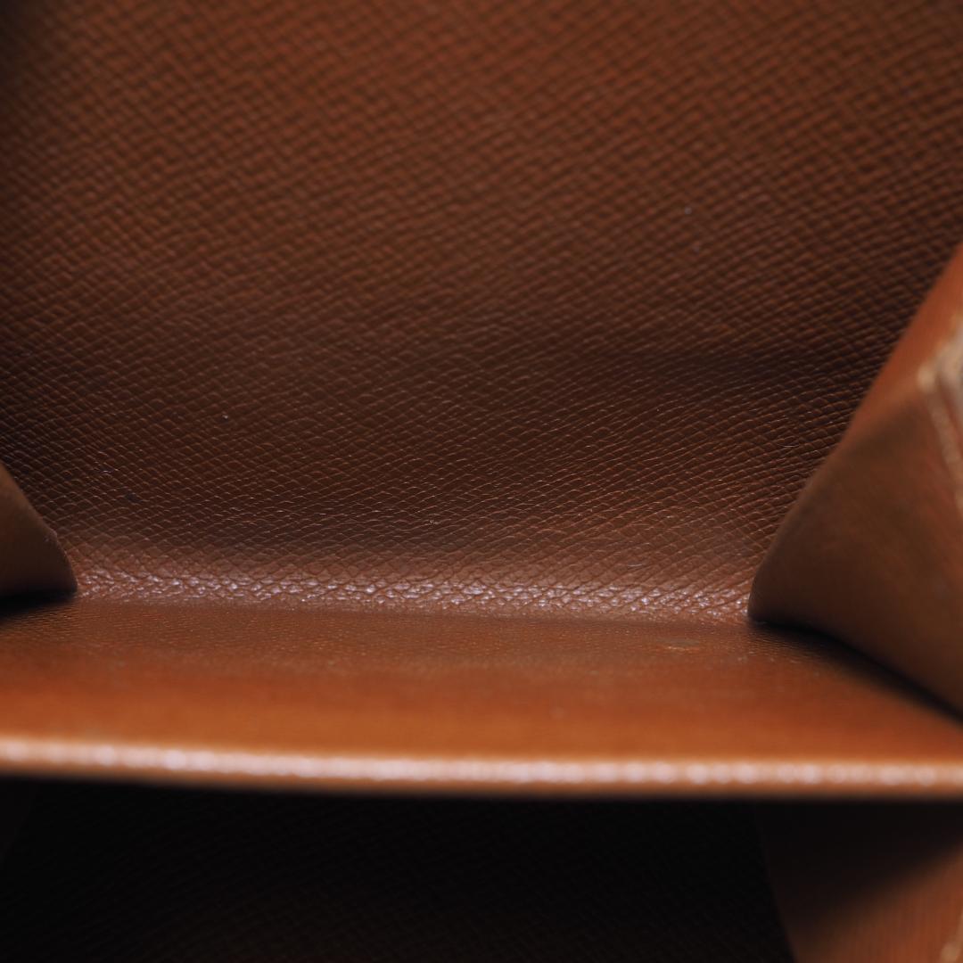 ルイヴィトン モノグラム コンパクトジップ 二つ折り財布