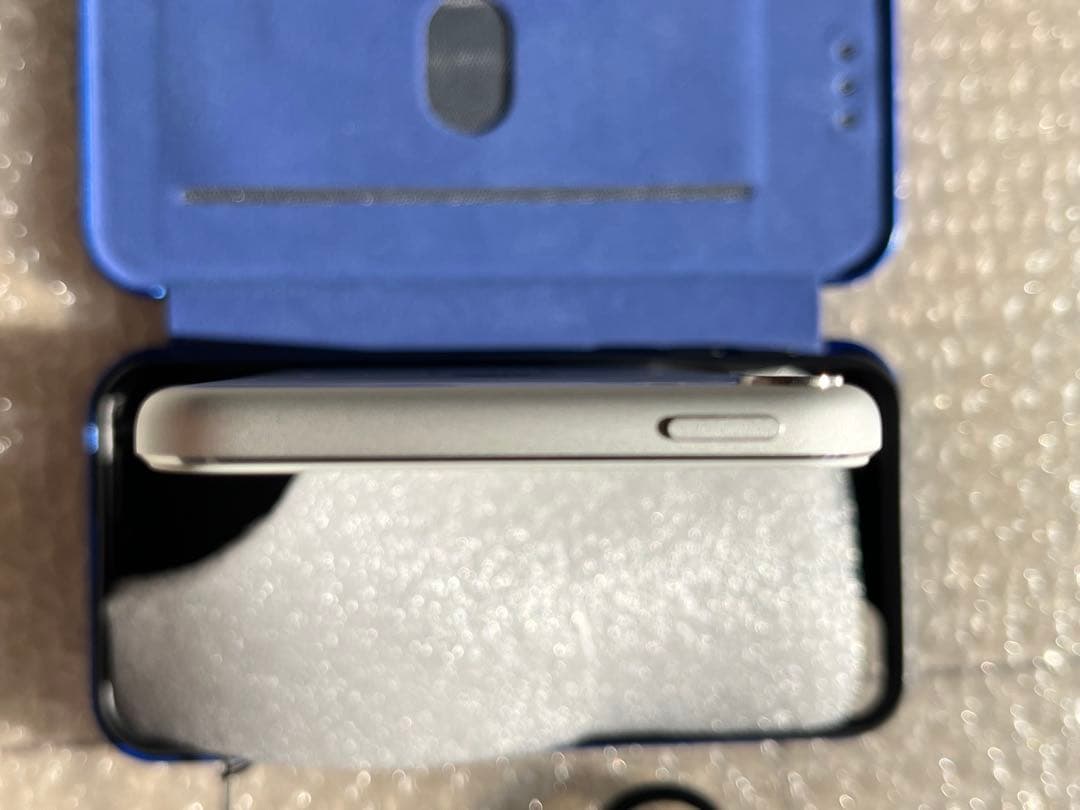 （美品）Apple iPod touch 7世代シルバー 32GB ケース付き