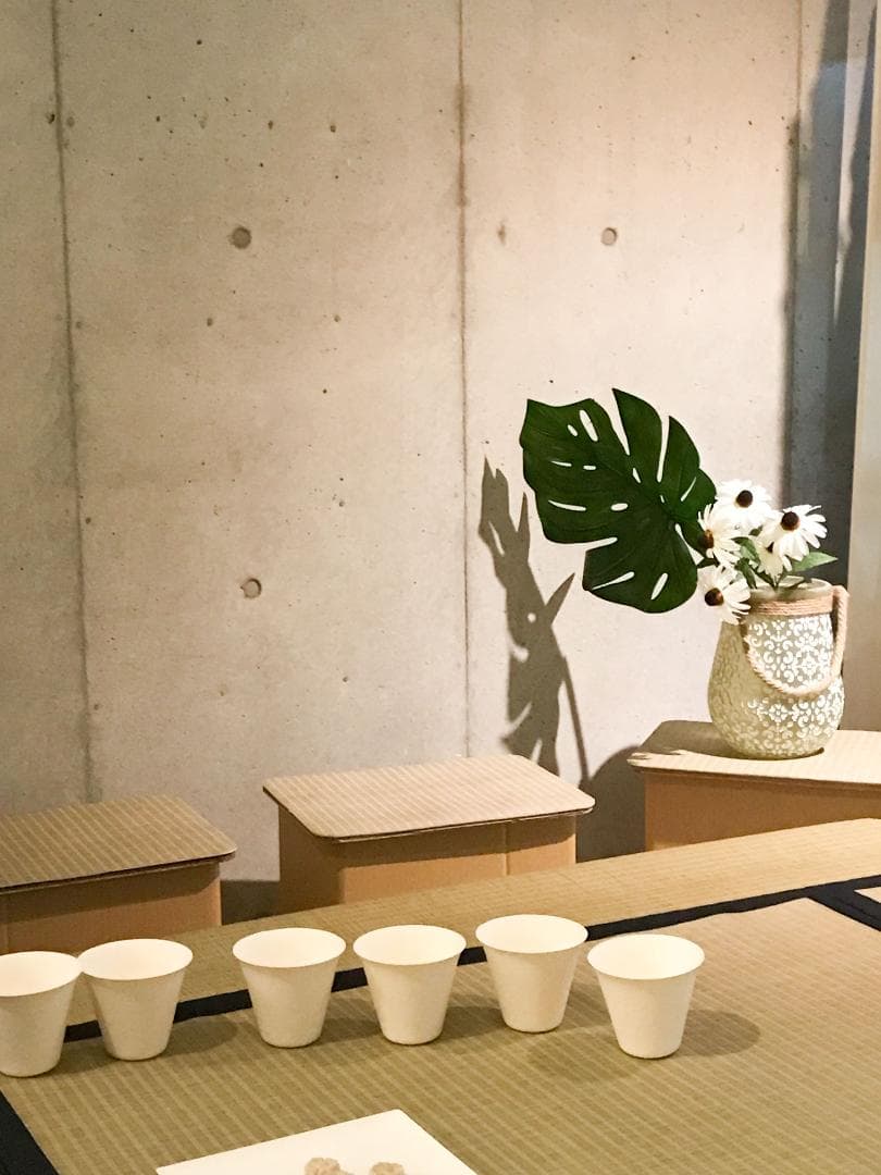 組み立て式 立礼棚（有圓卓）段ボールタイプ　炉/風炉畳2種付属、茶会イベント等に