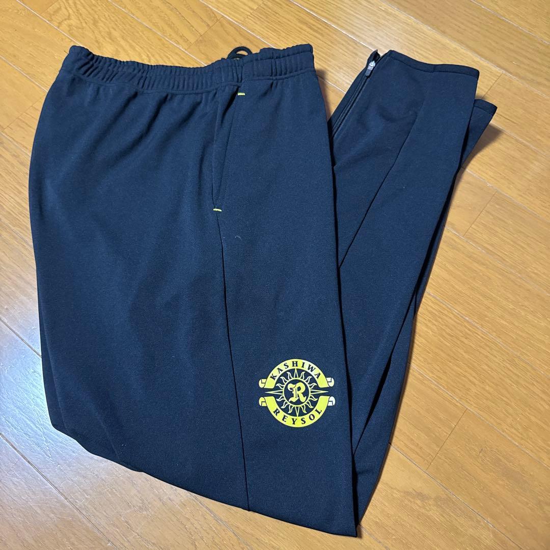 柏レイソル　アンセムジャケット上下セット　移動着