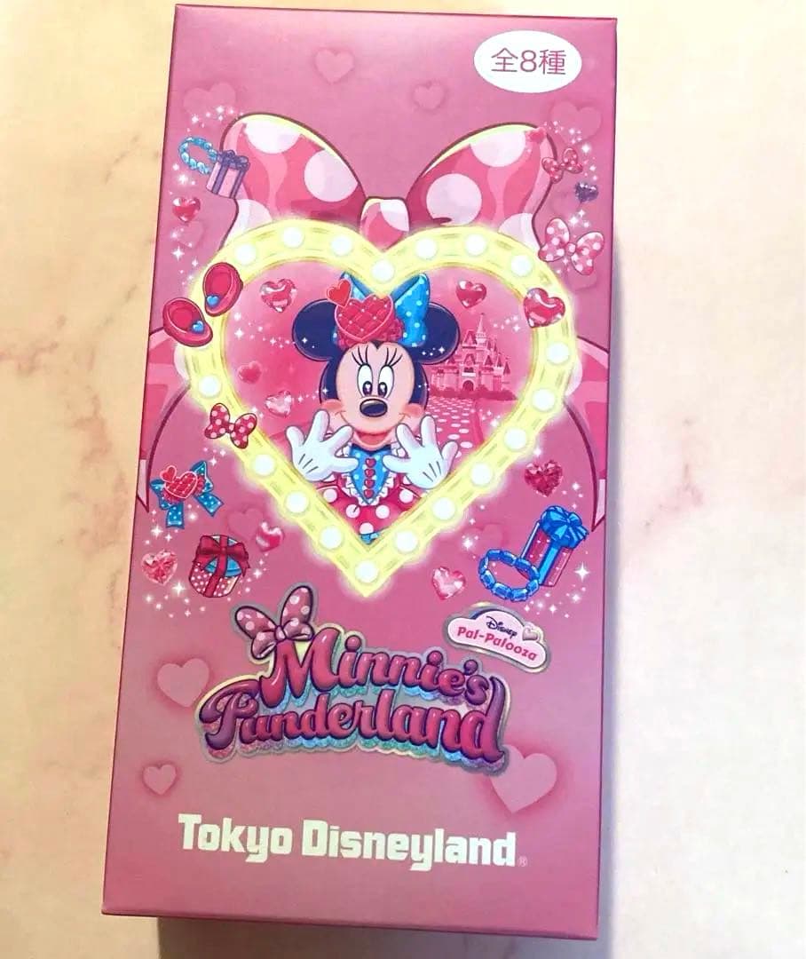 ミニーのファンダーランド　パルパルーザ　ミニパル　ワッペンアクセサリー　8種