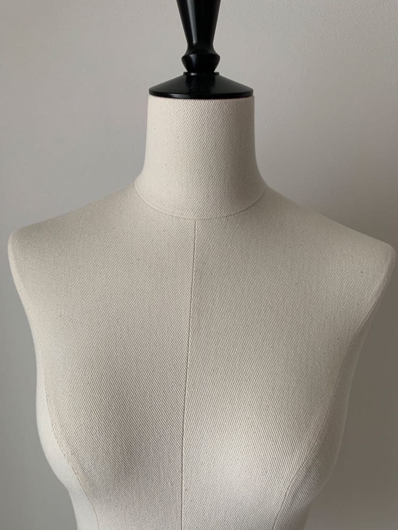 七彩 N-VALUE 女性用トルソー 布製 ブラックスタンド NANASAI