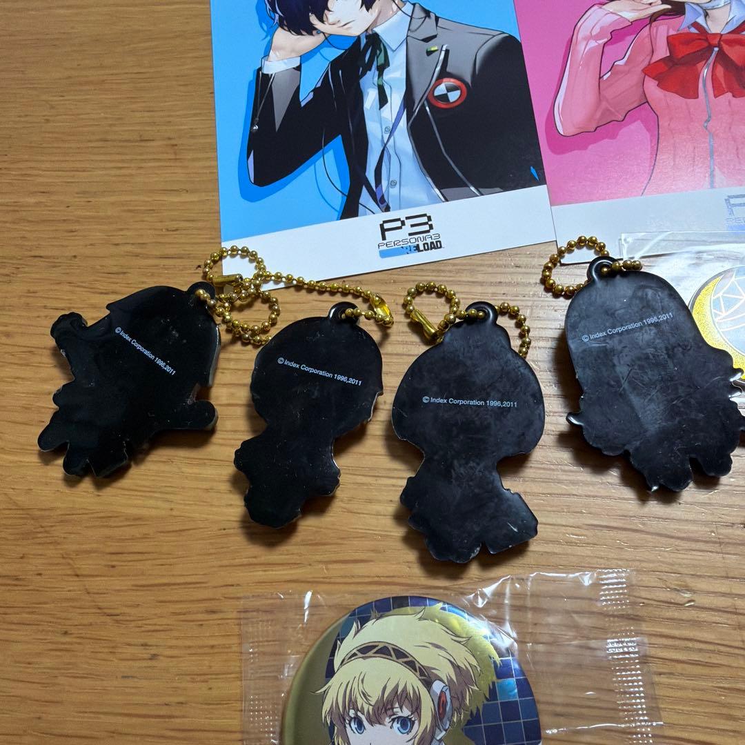 ペルソナ　P3 ラバーキーホルダー　缶バッジ　ポストカード　セット　まとめ売り