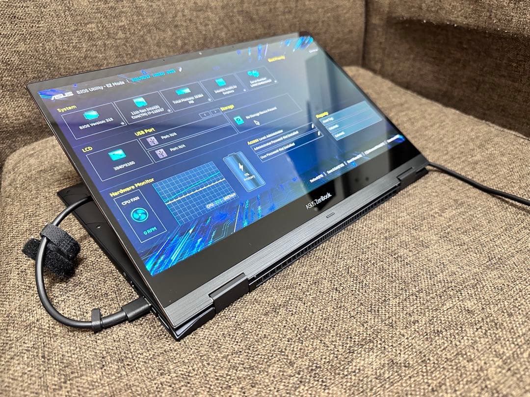 ASUS ZenBook x360タッチパネル　4K i7 11世代　ジャンク