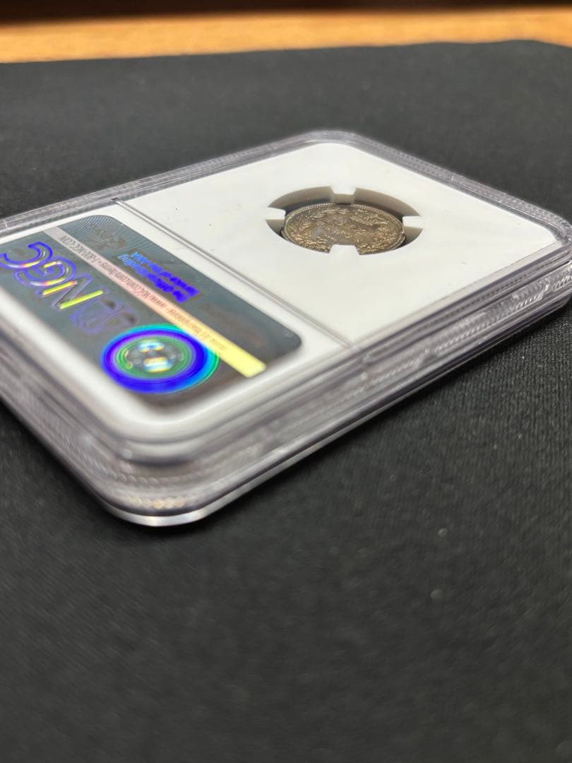 【高鑑定】1883年 イギリス 6ペンス銀貨・ヴィクトリア女王 ヤングヘッド