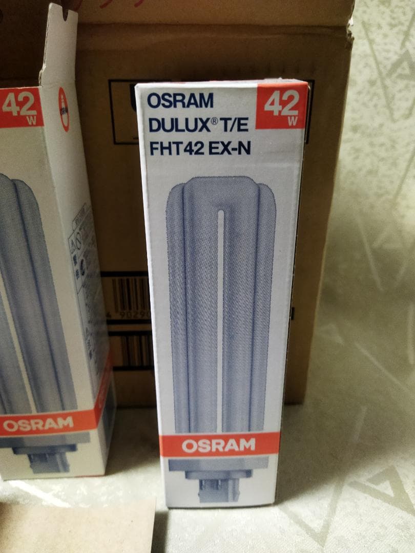 蛍光灯 FHT42EX-N コンパクト形蛍光ランプ 3波長形昼白色 未使用