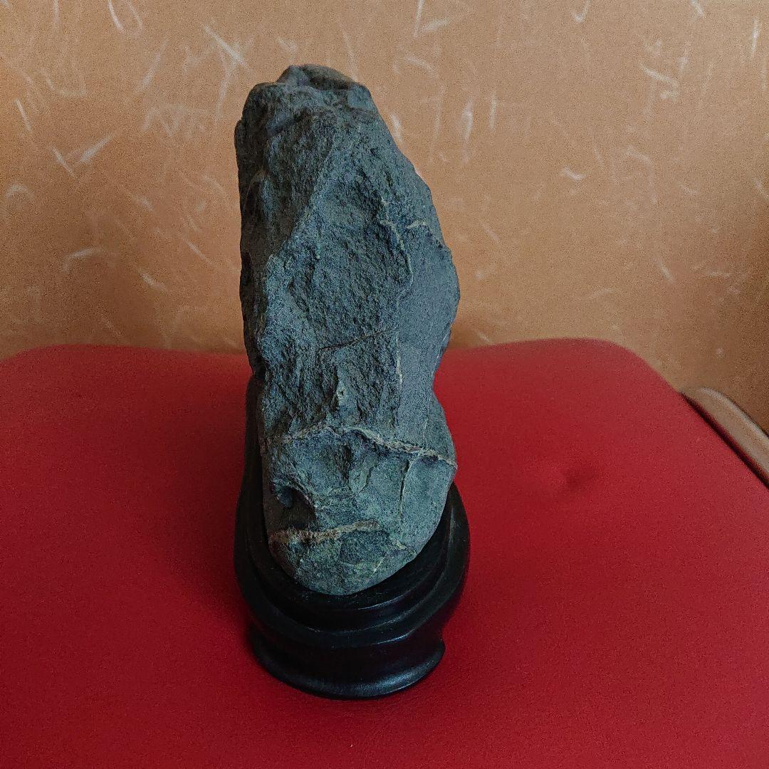 鳥取県 佐治川石 3.4㎏ 天然石 鑑賞石 プロ台座付き