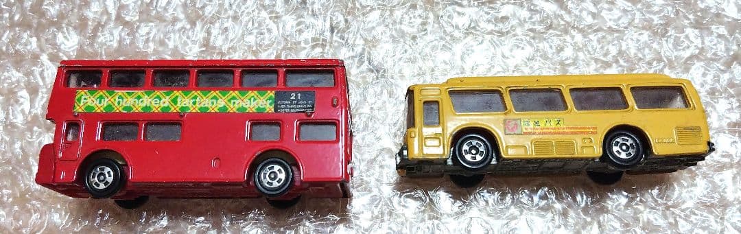 tomica　ミニカー　4台