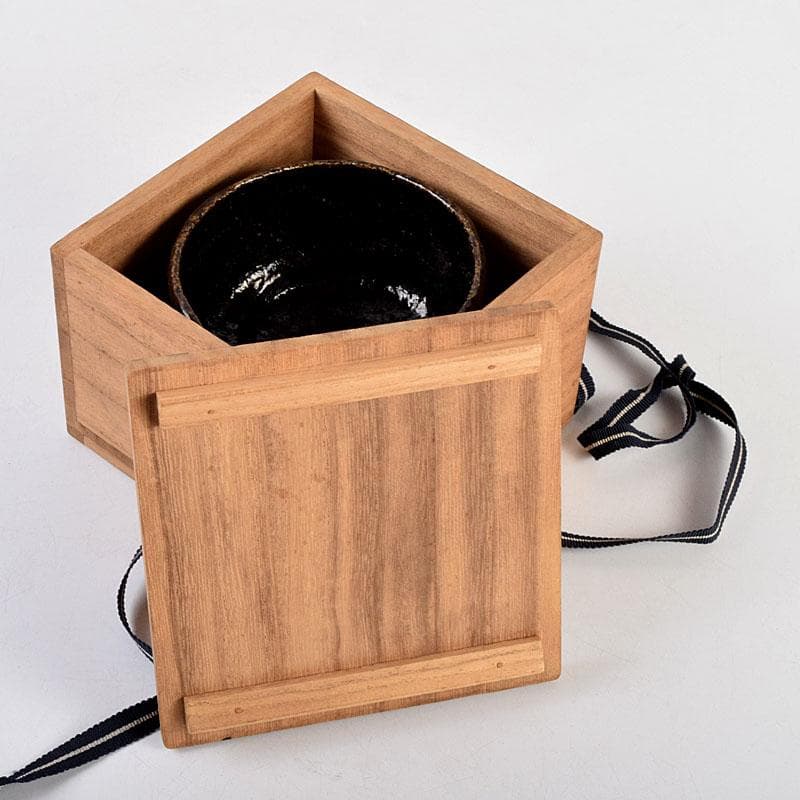 茶道具　大徳寺宙宝和尚在判　黒楽茶碗　時代箱　V　9264