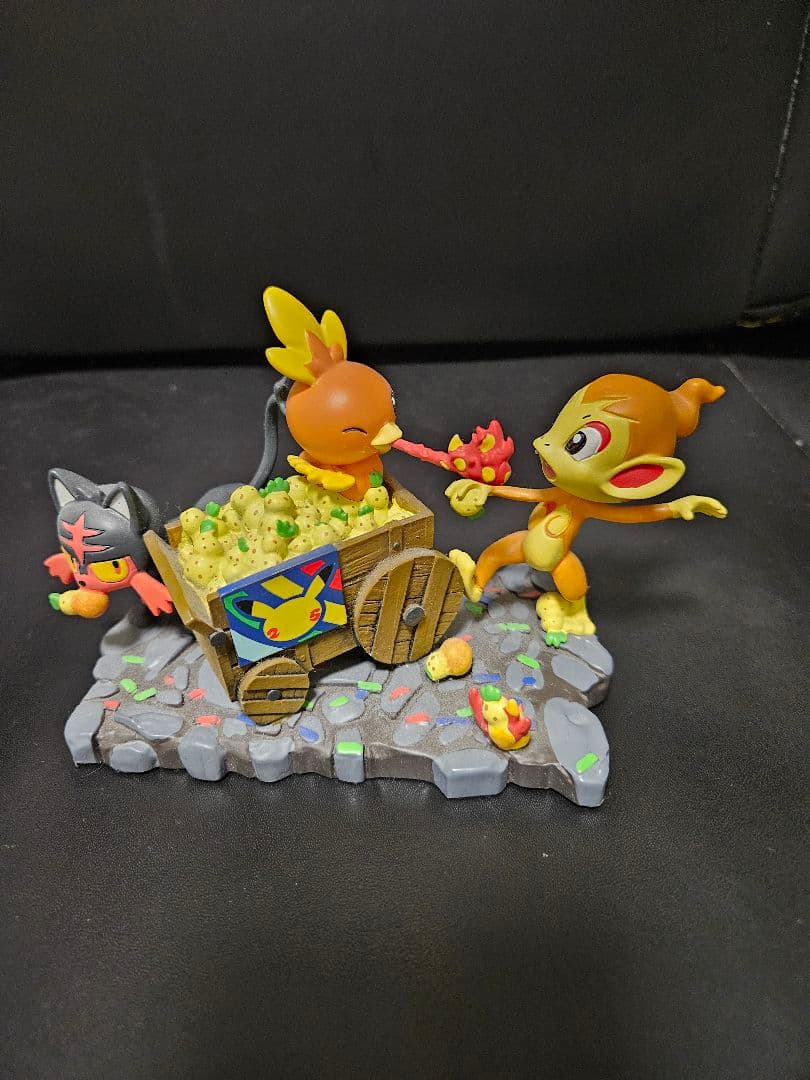 ポケモンセンター 御三家 フィギュア 6体セット 美品