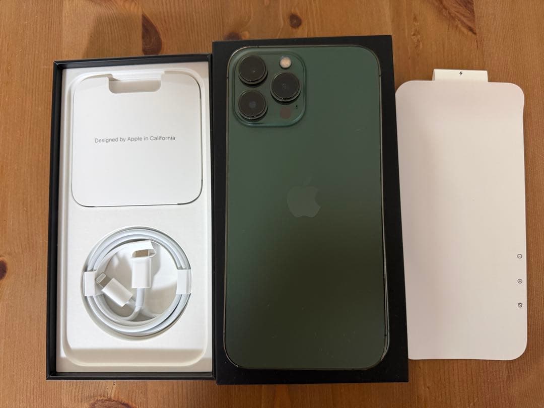 Apple iPhone 13 Pro Max 256GB アルパイングリーン